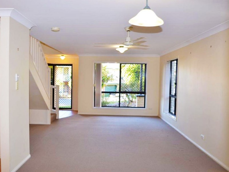 13 90 Oakleaf St, Eight Mile Plains QLD 4113