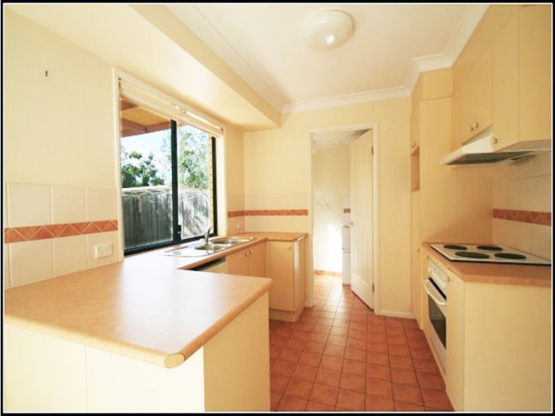 13 90 Oakleaf St, Eight Mile Plains QLD 4113