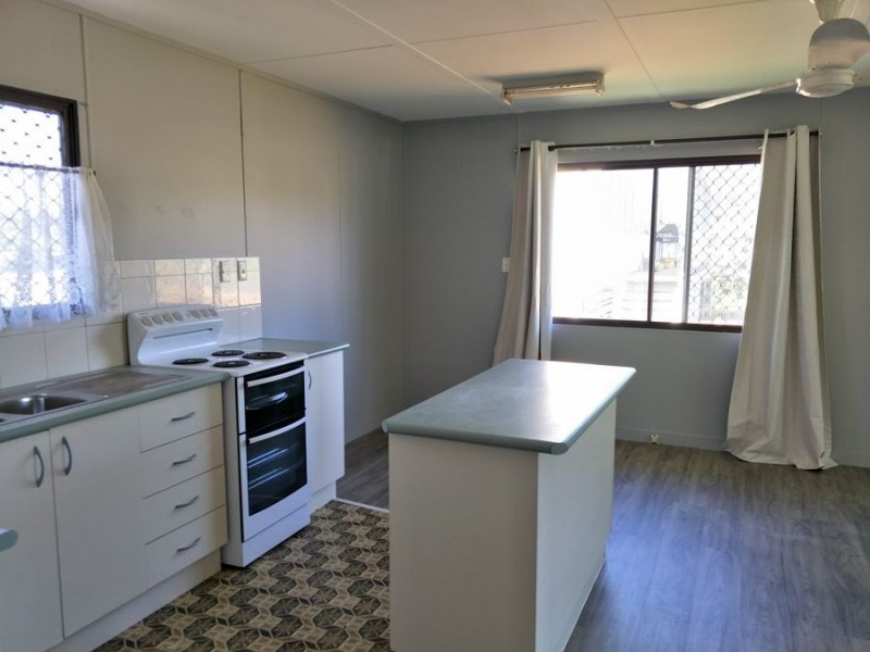 8 Anders St, Slacks Creek QLD 4127