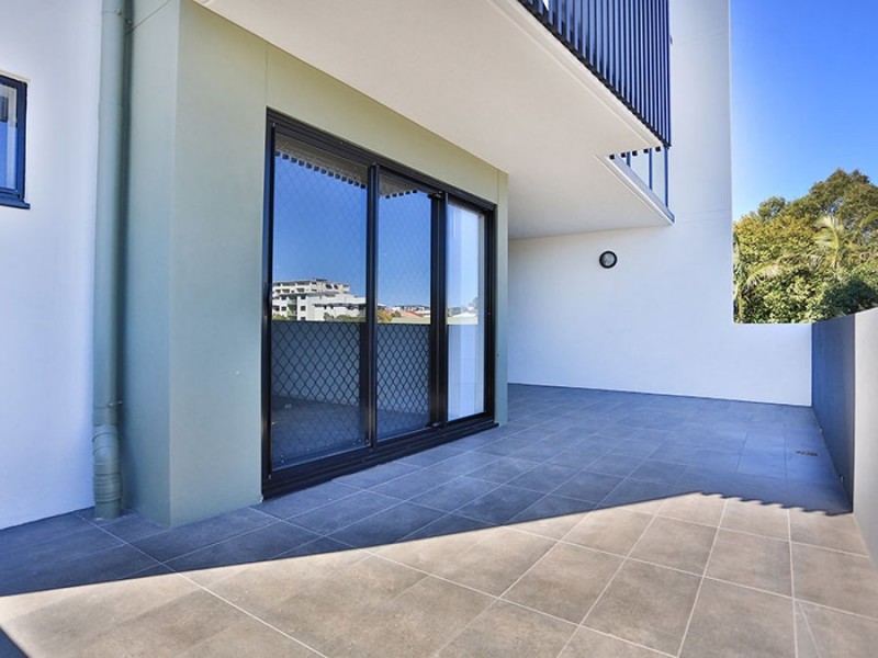 04/17 Hall Street, Chermside QLD 4032