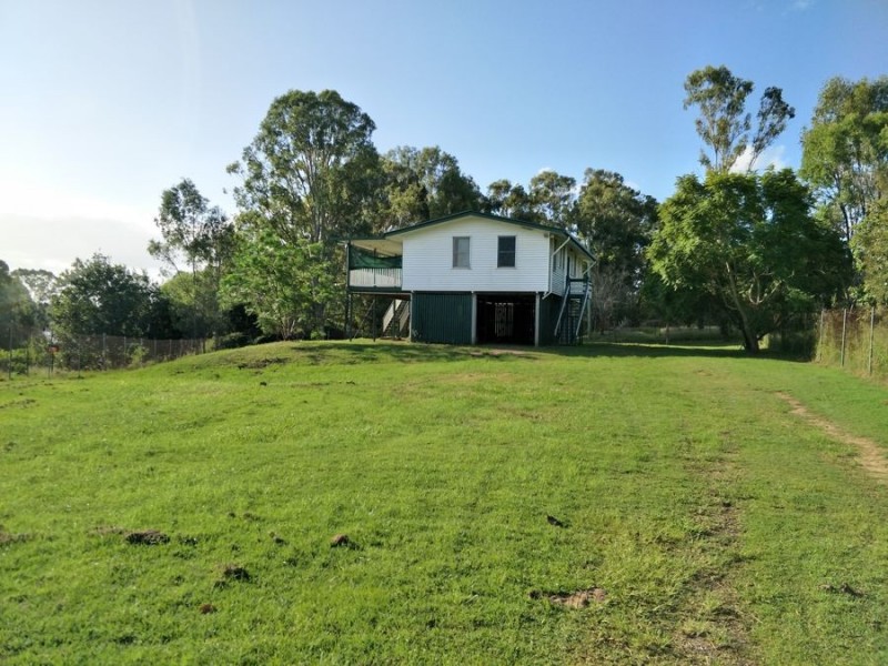 30 Waterford Tamborine Rd, Waterford QLD 4133