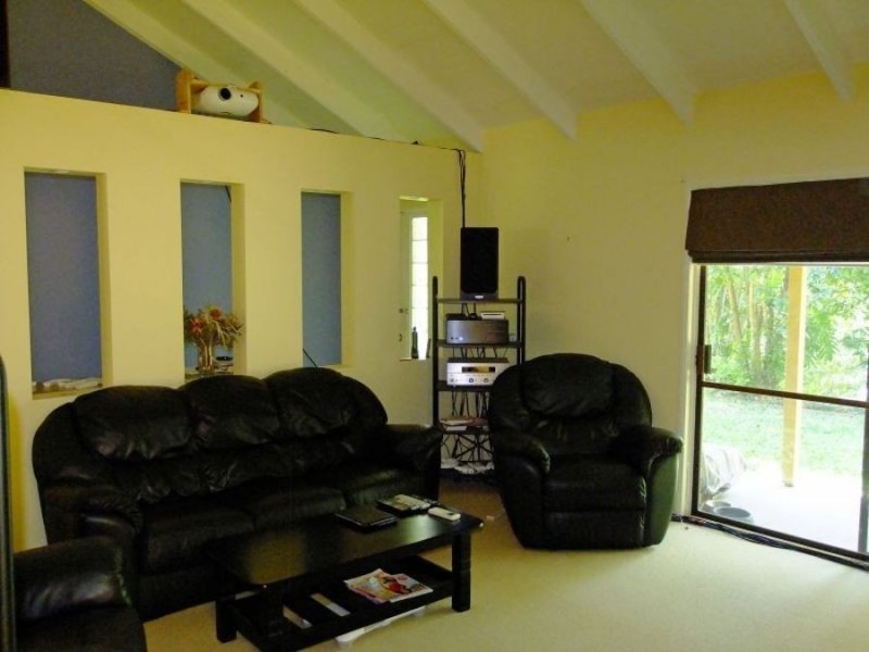 6 Kenevi Close, Riverhills QLD 4074