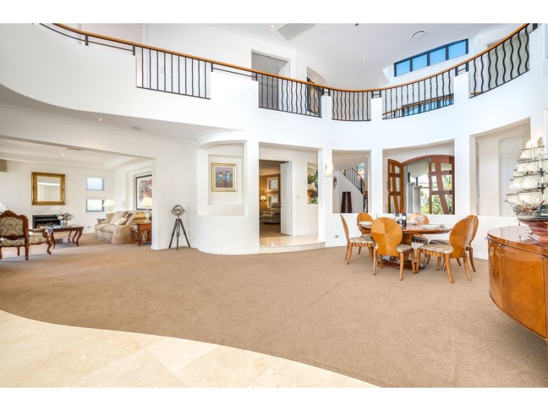 51 KING CHARLES DRIVE, Paradise Point QLD 4216