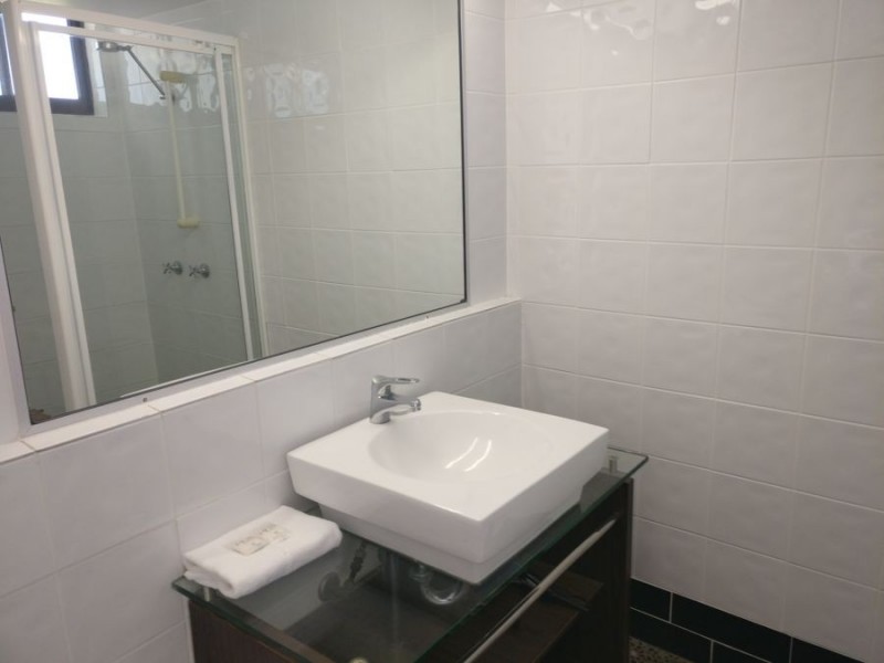 56 43 enderley avenue, Surfers Paradise QLD 4217