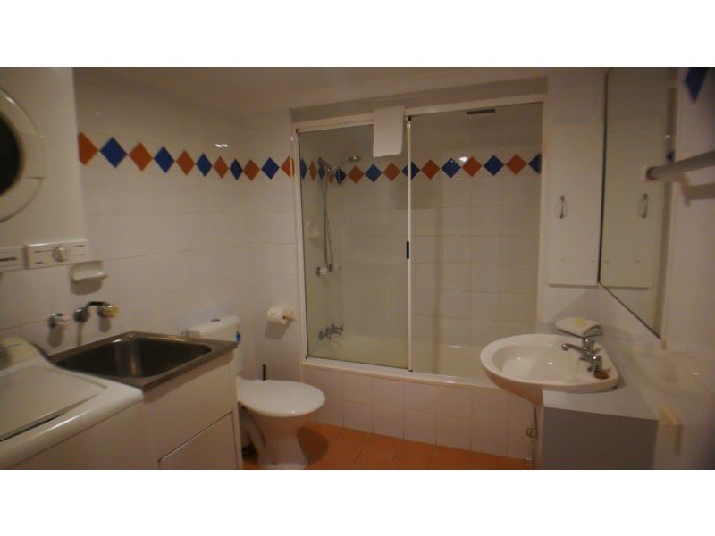 20 32-42 Beach Parade, Surfers Paradise QLD 4217