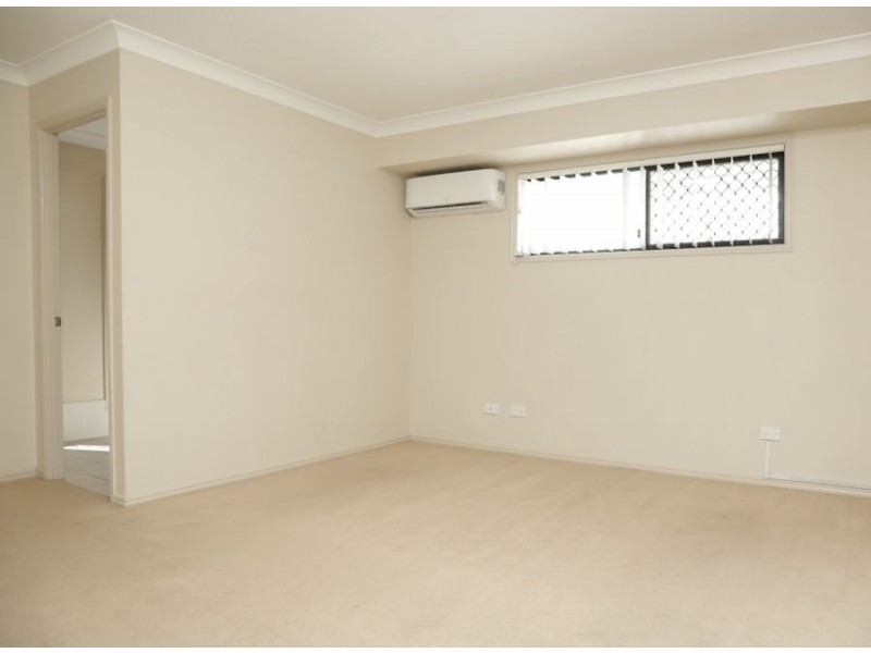 19 Gippsland Place, Calamvale QLD 4116