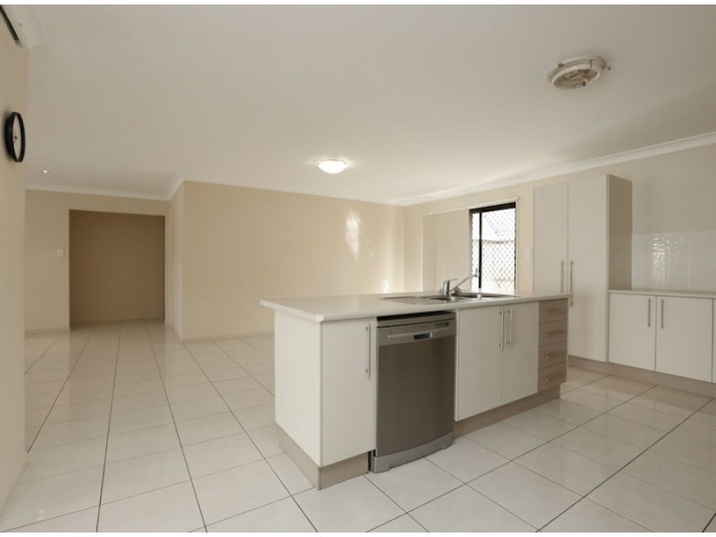 19 Gippsland Place, Calamvale QLD 4116