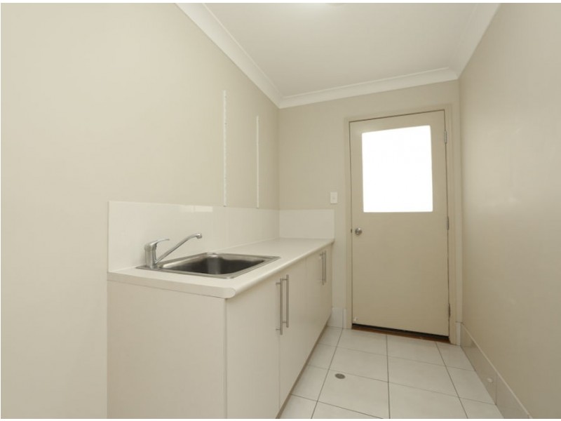 19 Gippsland Place, Calamvale QLD 4116