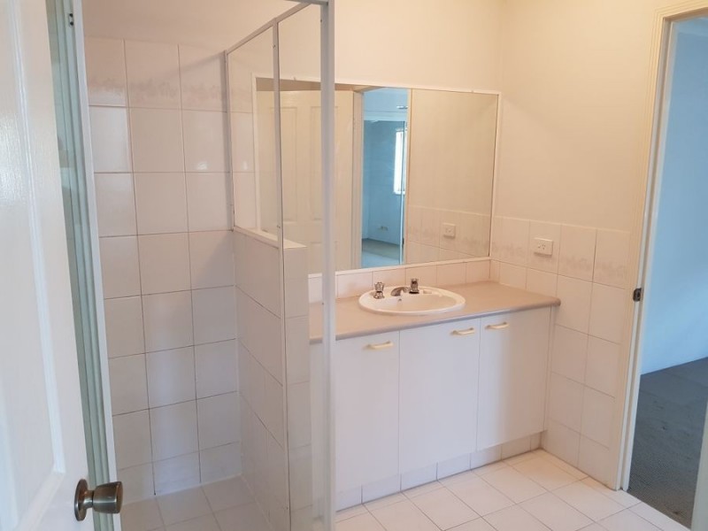 20 Huth Street, Labrador QLD 4215