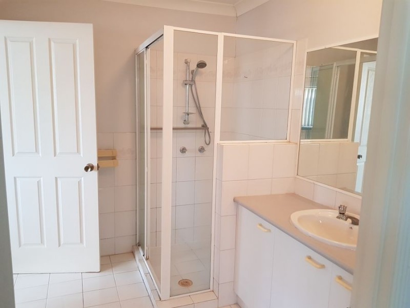 20 Huth Street, Labrador QLD 4215