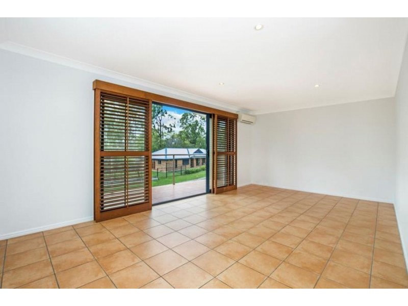 30 Alan Crescent, Eight Mile Plains QLD 4113