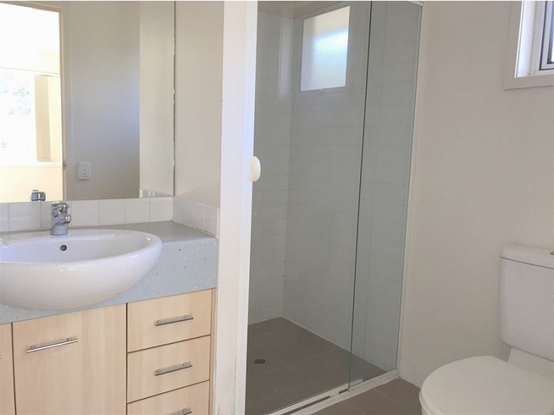 34 38 Vincent Street, Indooroopilly QLD 4068