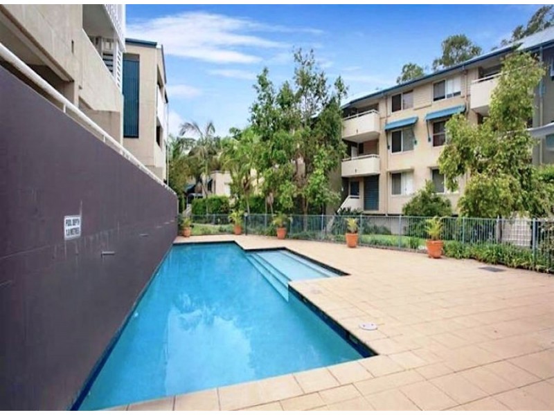 34 38 Vincent Street, Indooroopilly QLD 4068