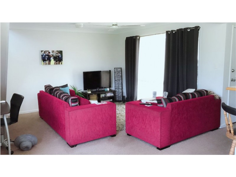 2 St Kevins Avenue, Benowa QLD 4217