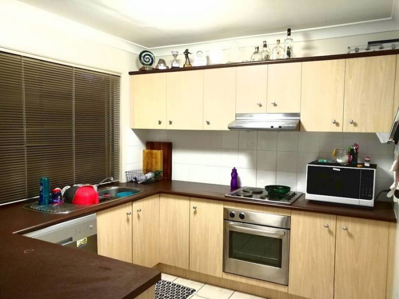 24/74 Universal Street, Pacific Pines QLD 4211