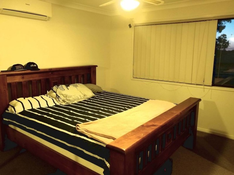 24/74 Universal Street, Pacific Pines QLD 4211