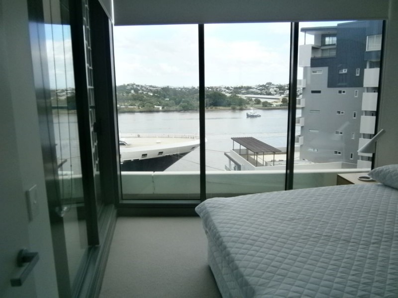 H-404 Harbour Rd, Hamilton QLD 4007