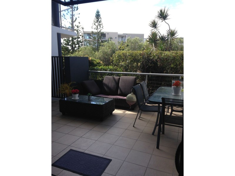 28/10 Grand Pde, Kawana Island QLD 4575