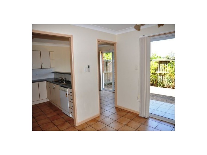 580 Seventeen Mile Rocks Rd, Sinnamon Park QLD 4073