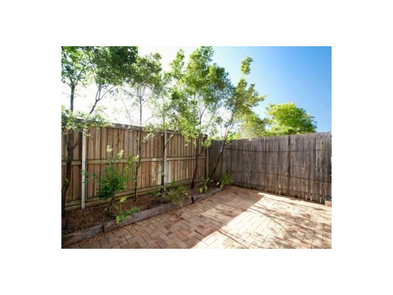 580 Seventeen Mile Rocks Rd, Sinnamon Park QLD 4073