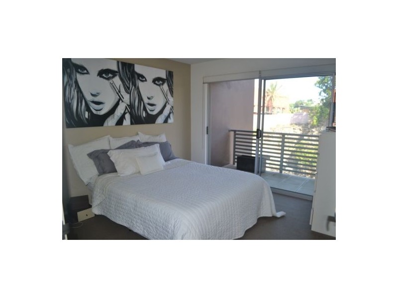 53 Commercial Rd, Teneriffe QLD 4005