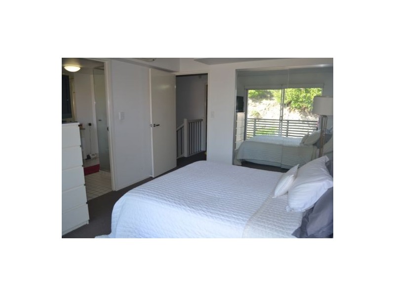 53 Commercial Rd, Teneriffe QLD 4005