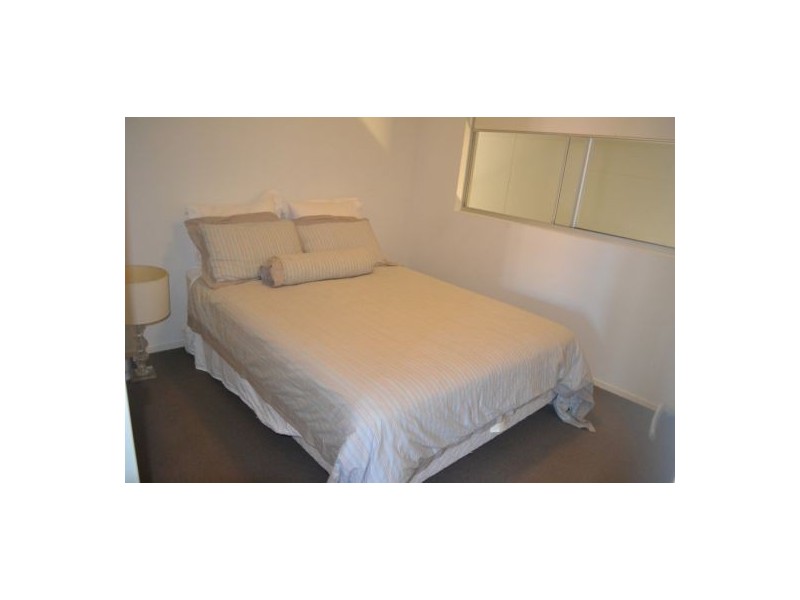 53 Commercial Rd, Teneriffe QLD 4005