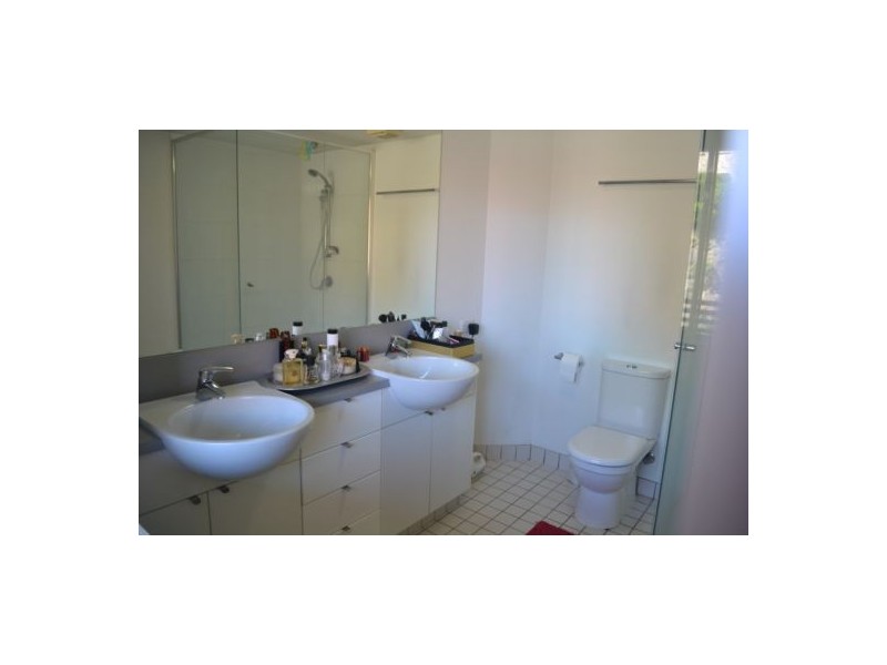 53 Commercial Rd, Teneriffe QLD 4005