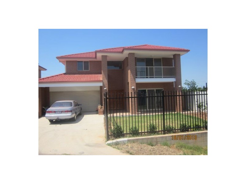 1 Romulus St, Robertson QLD 4109