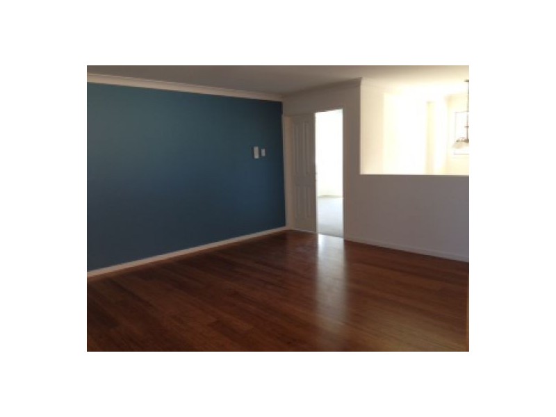 1 Romulus St, Robertson QLD 4109