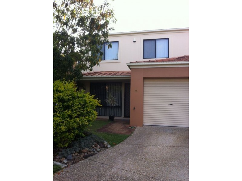 1 Warbler Pde, Varsity Lakes QLD 4227