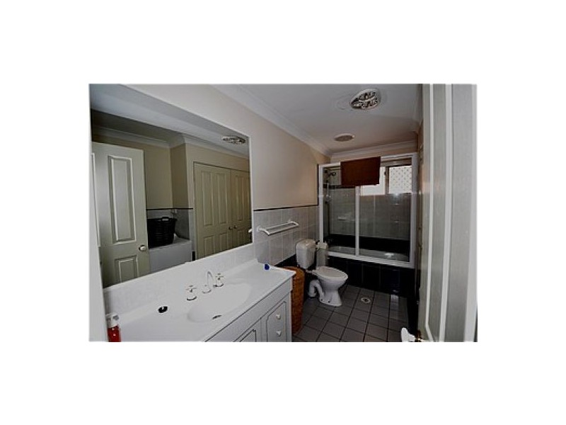 Sinnamon Park QLD 4073