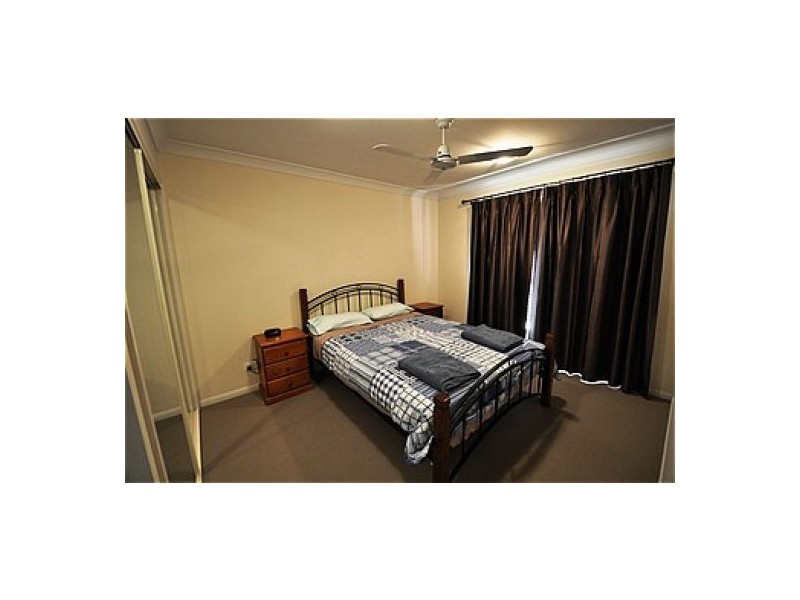 Sinnamon Park QLD 4073