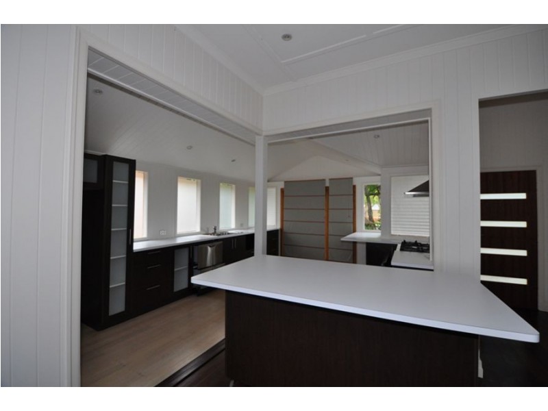 58 Wylie, Coorparoo QLD 4151