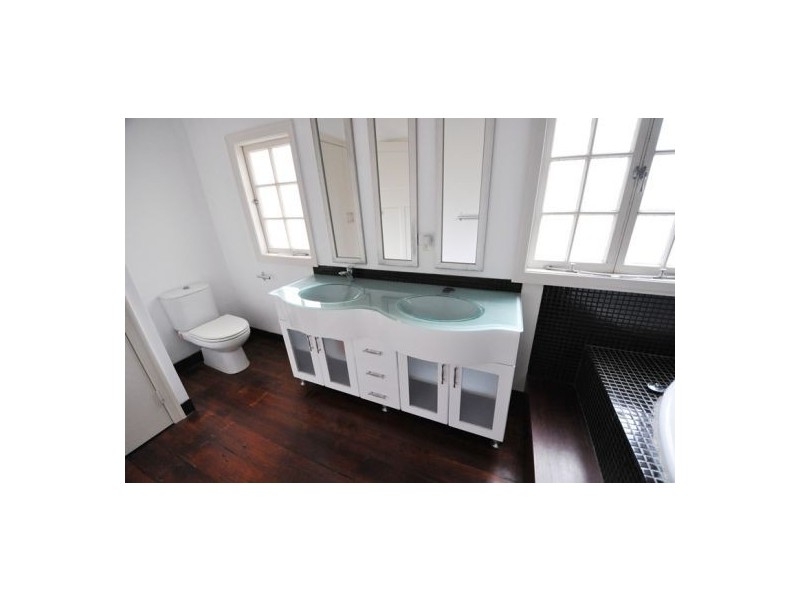 58 Wylie, Coorparoo QLD 4151