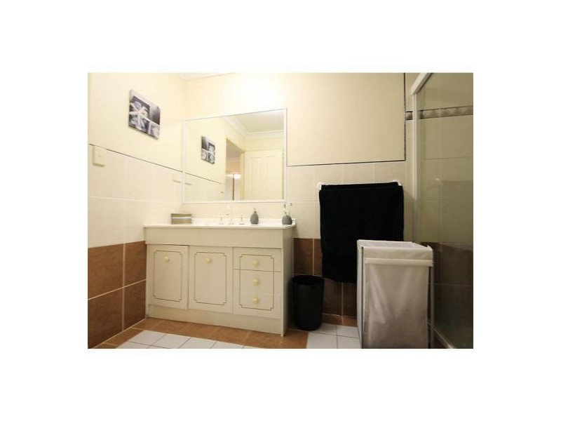 Sinnamon Park QLD 4073