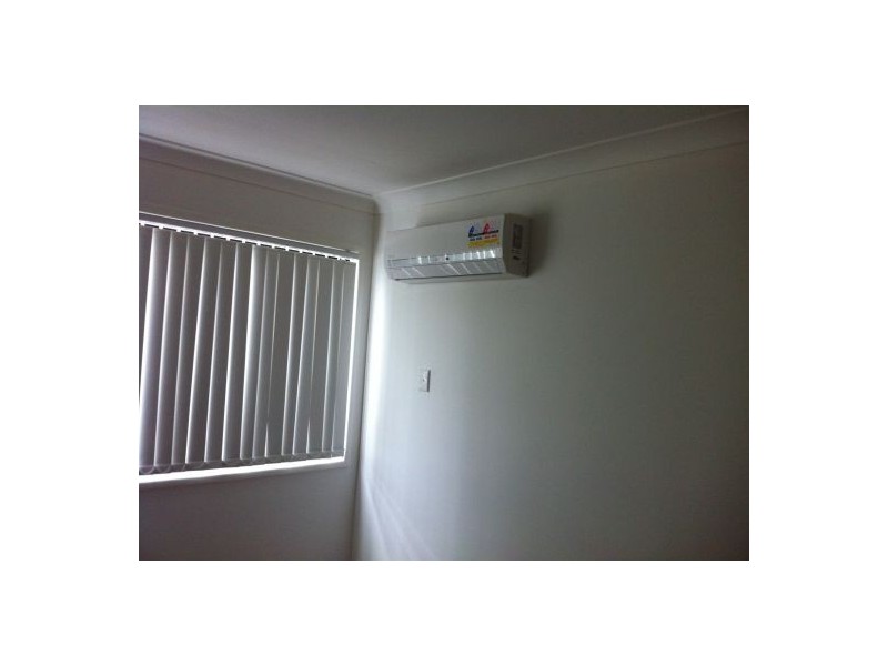 21/11 Portia St, Kingston QLD 4114