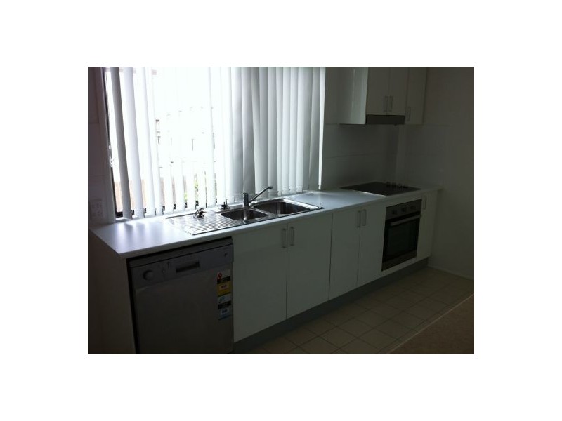 5/11 Portia St, Kingston QLD 4114