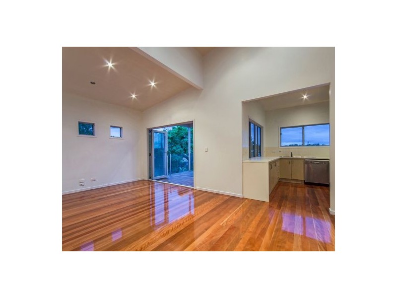 10 Okeden St, Toowong QLD 4066