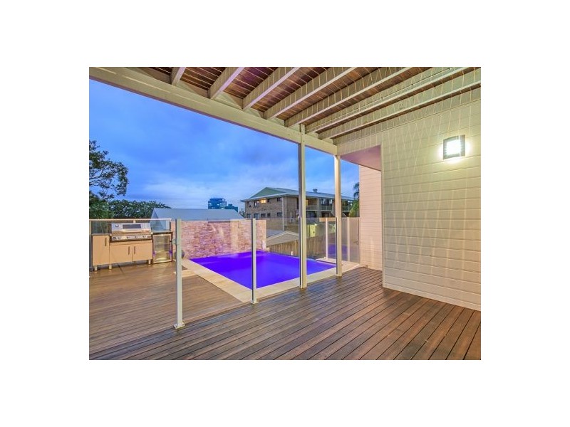 10 Okeden St, Toowong QLD 4066