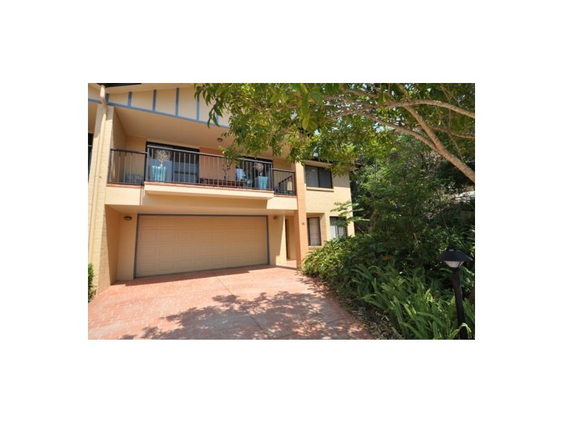 16/9 Pamela Place, Kenmore Hills QLD 4069
