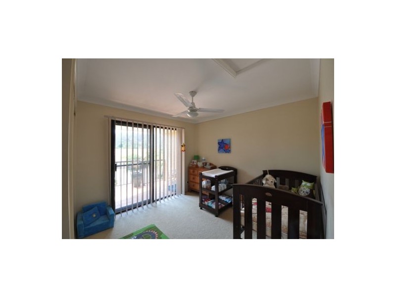 16/9 Pamela Place, Kenmore Hills QLD 4069