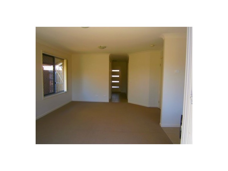 J48/127 Duffield Rd, Kallangur QLD 4503