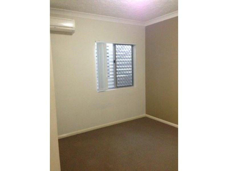 no.14 Legrand Street, Macgregor QLD 4109