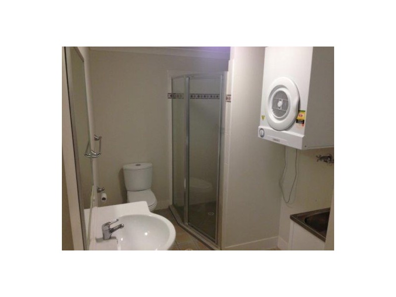 14_c Le Grand, Macgregor QLD 4109