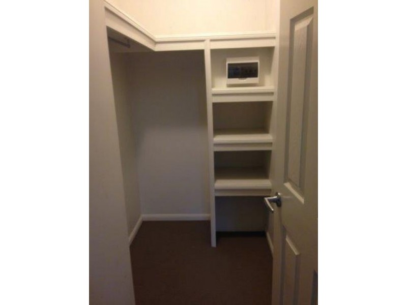 14_c Le Grand, Macgregor QLD 4109