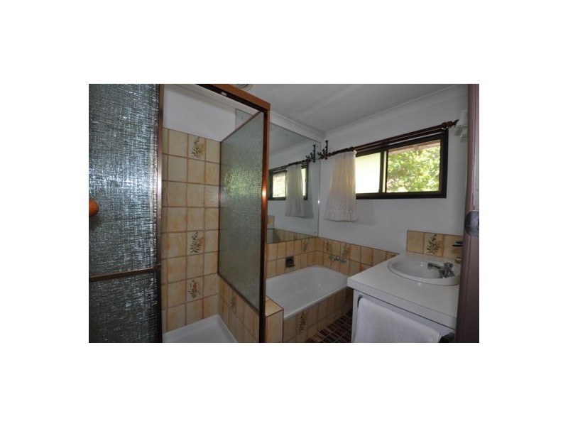 26a Marmindie, Chapel Hill QLD 4069