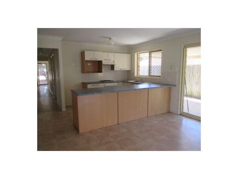 80 Picot Cr, Runcorn QLD 4113