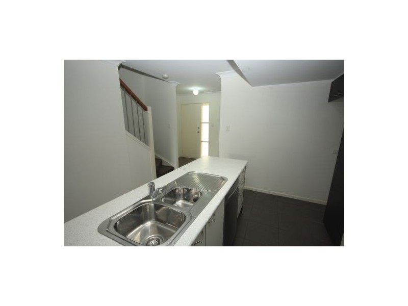 336 King Av, Durack QLD 4077