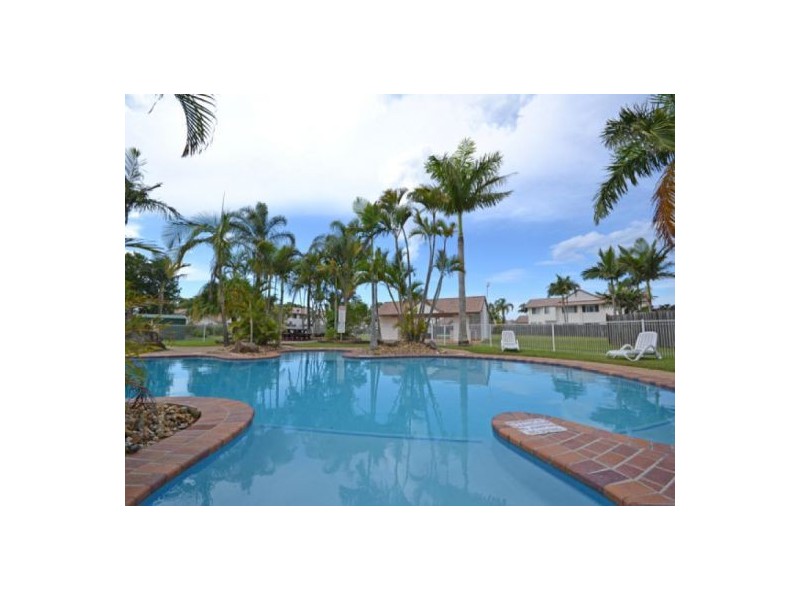 21 2 St Kevins Avenue, Benowa QLD 4217